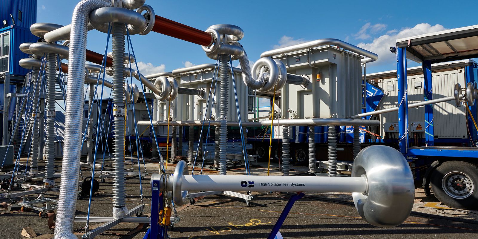 High voltage online cable testing