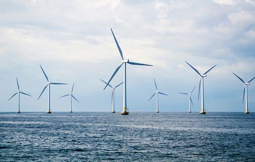 Offshore wind turbines in an off-shore wind park