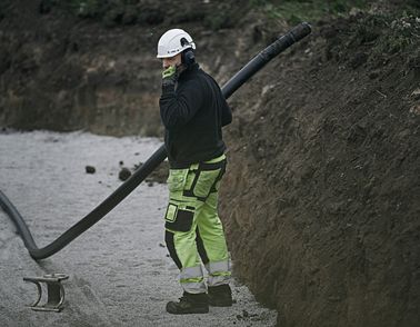 High voltage onshore cable installation